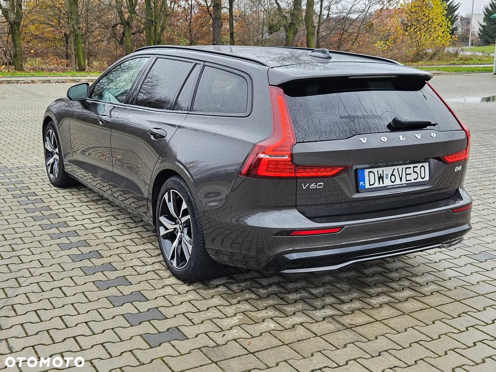 Volvo V60 B4 B Plus Dark - 5