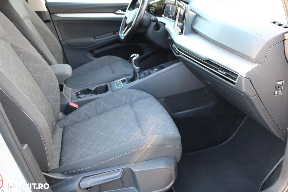 Volkswagen Golf - 12