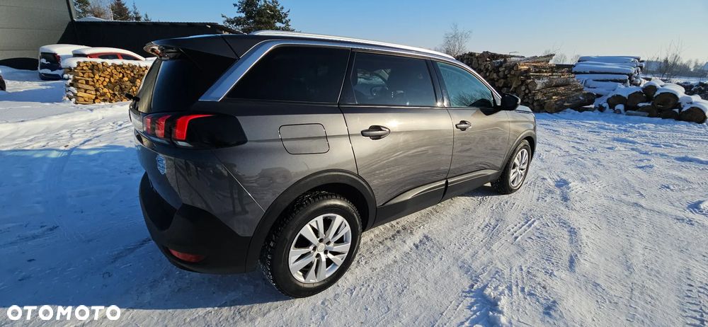 Peugeot 5008 - 1