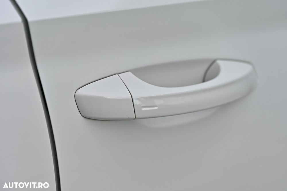Skoda Superb 2.0 TDI DSG L&K - 12
