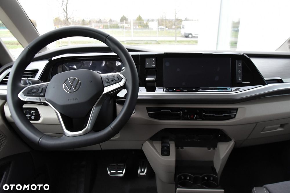 Volkswagen Multivan - 22