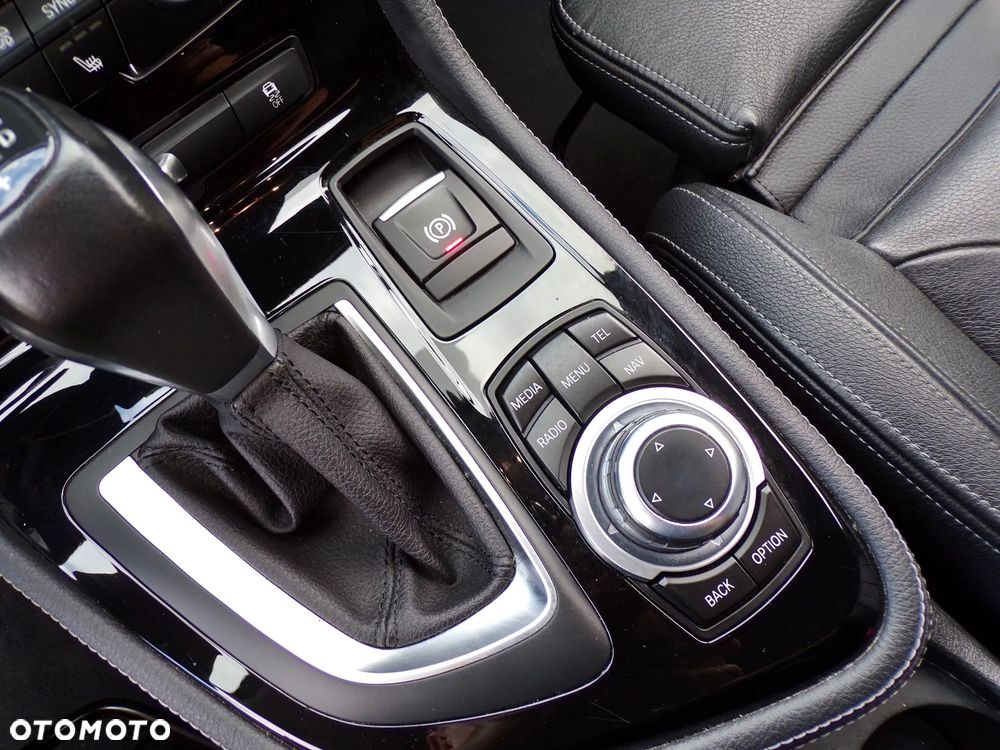 BMW Seria 2 218d GT Sport Line - 25