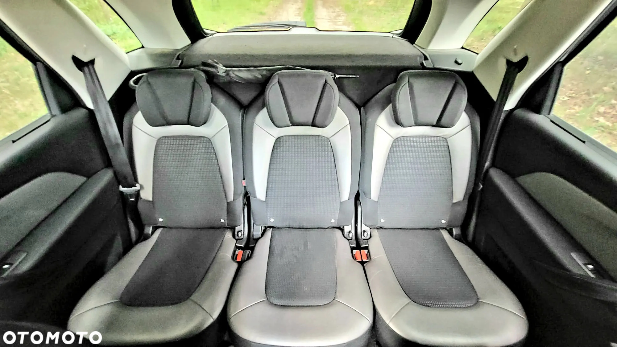 Citroën C4 Picasso 1.2 PureTech Attraction - 13