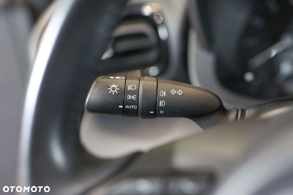 Toyota Yaris 1.5 Comfort - 34