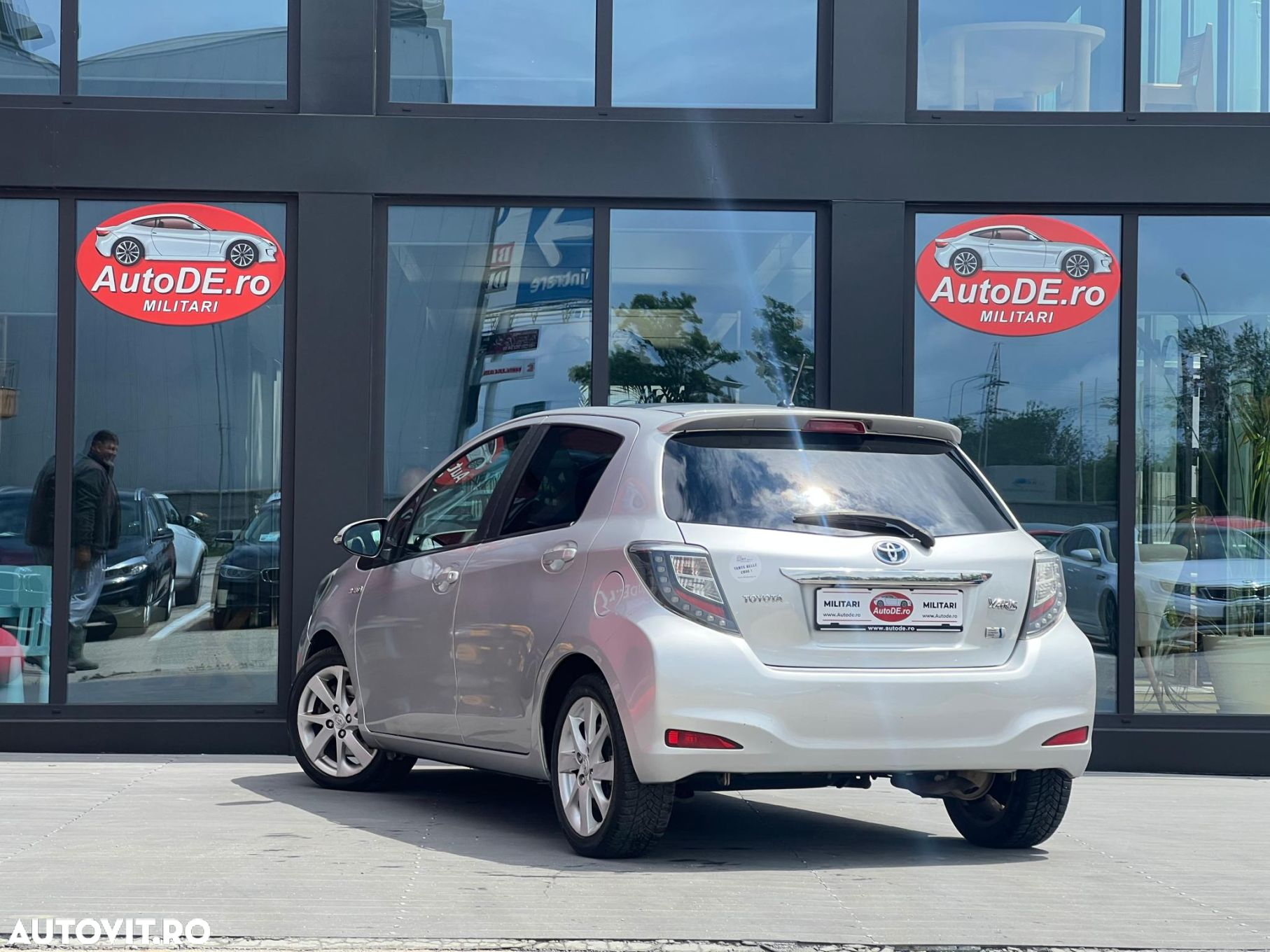Toyota Yaris - 4