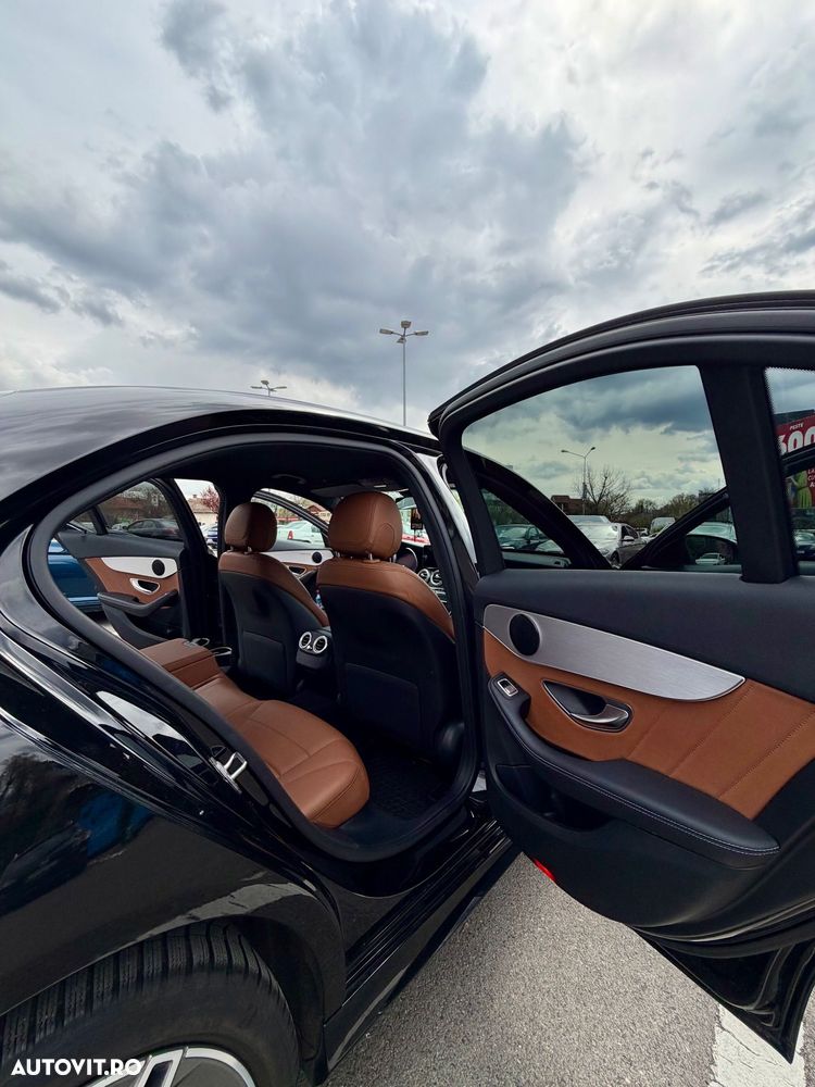 Mercedes-Benz C 300 e 9G-TRONIC AMG Line - 17