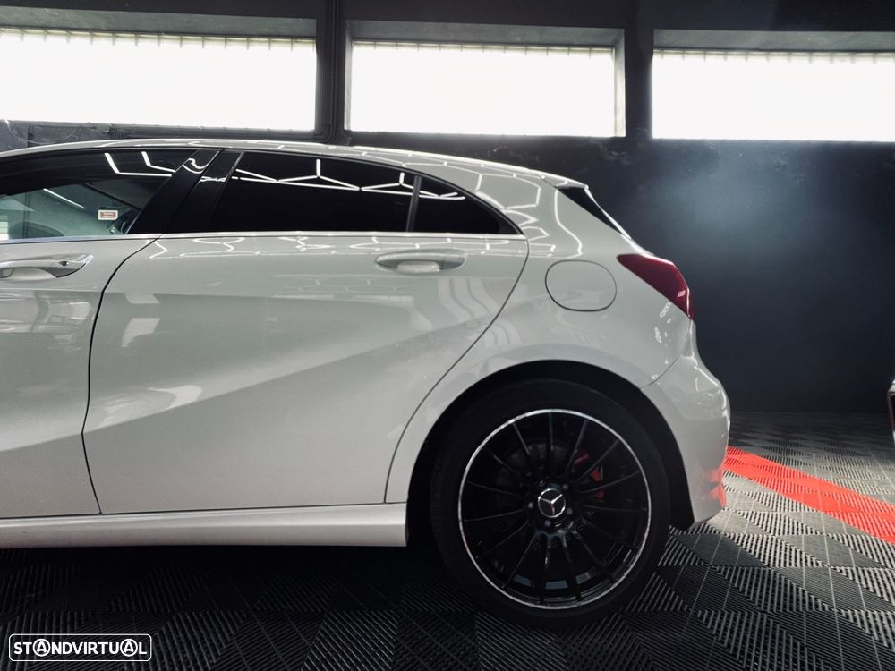 Mercedes-Benz A 180 CDI BE AMG Line - 11