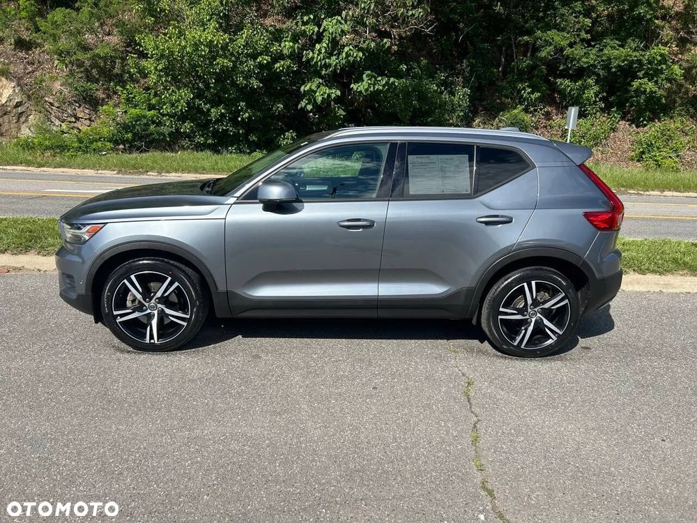 Volvo XC 40 T5 AWD Momentum - 3