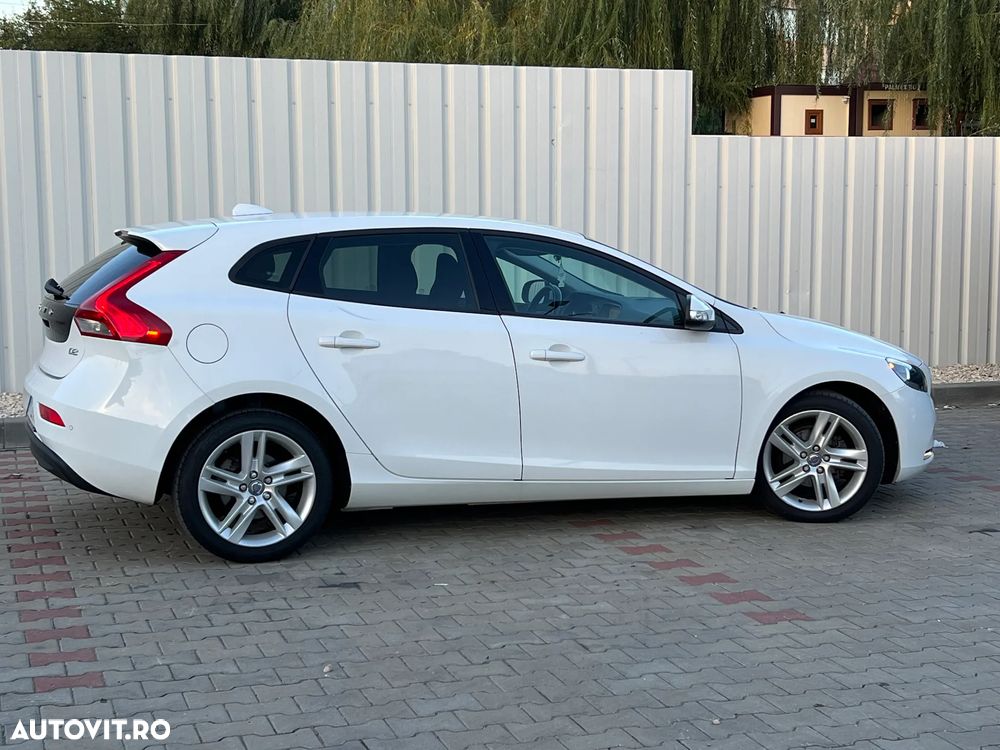 Volvo V40 D2 - 5