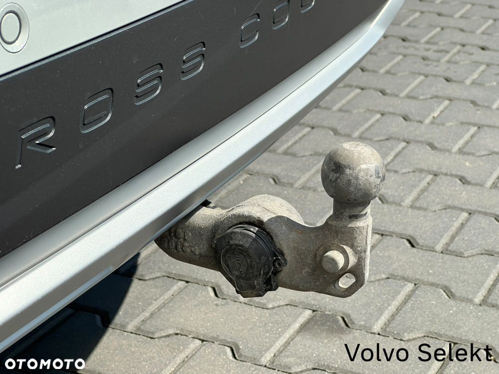 Volvo V90 Cross Country - 22