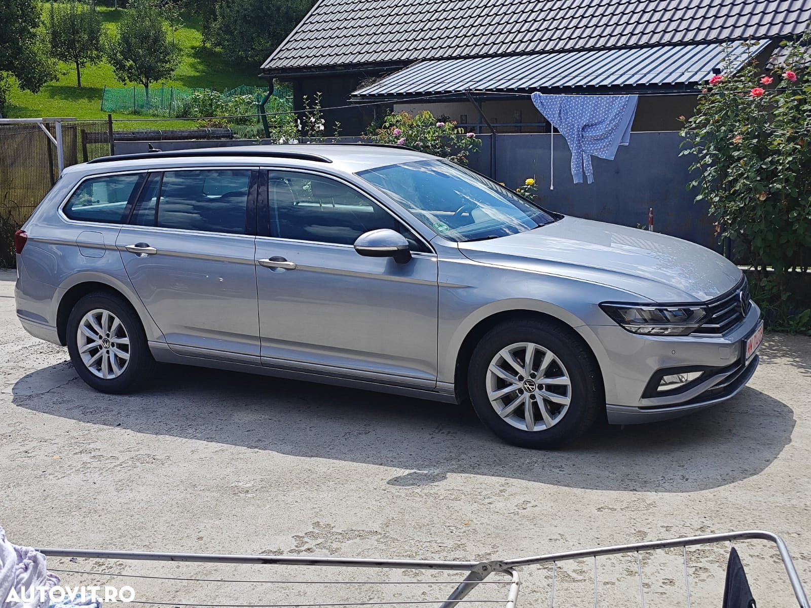Volkswagen Passat Variant 2.0 TDI SCR DSG Business - 2