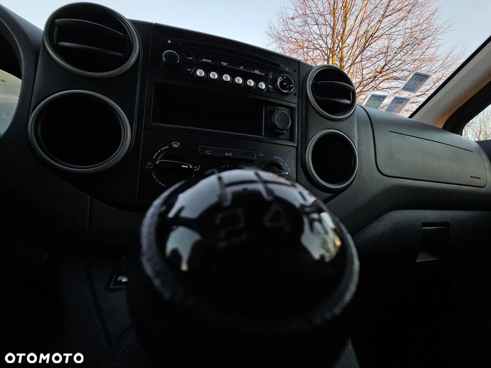 Peugeot Partner - 13