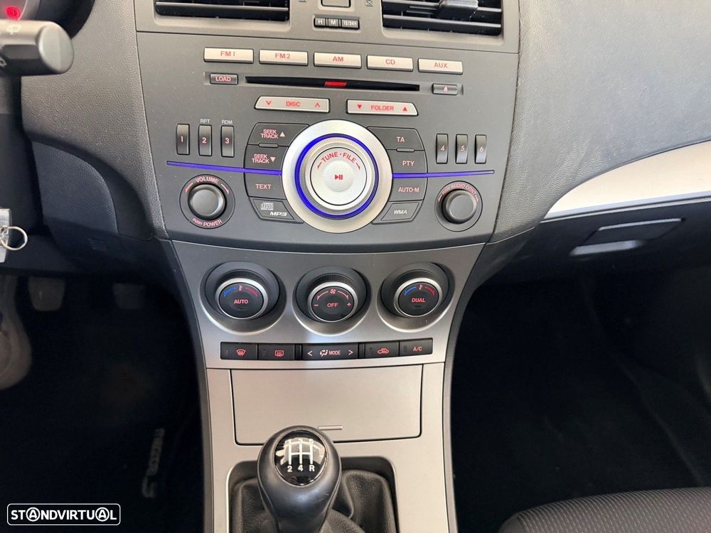 Mazda 3 Hatchback MZ-CD 1.6 Exclusive Plus - 18