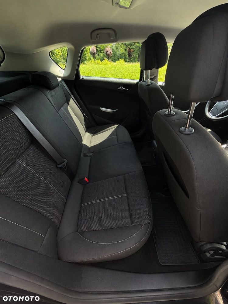 Opel Astra 1.6 Edition - 11
