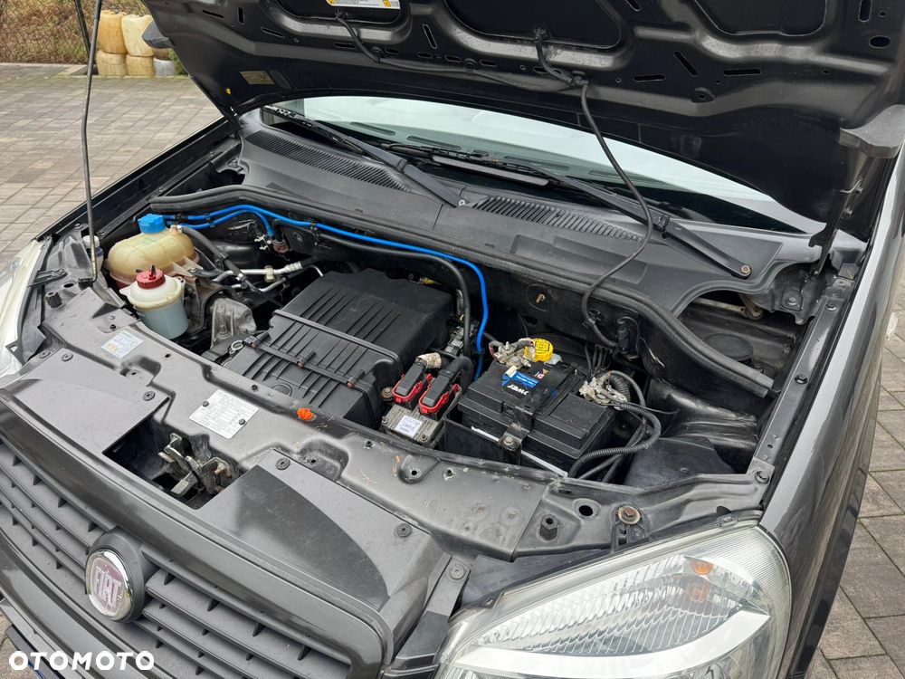 Fiat Doblo 1.4 8V Family - 22