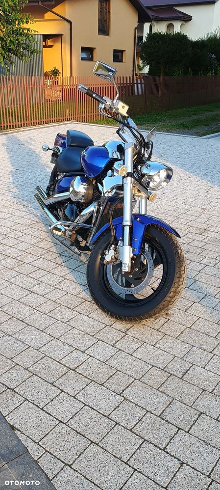 Suzuki Boulevard - 4