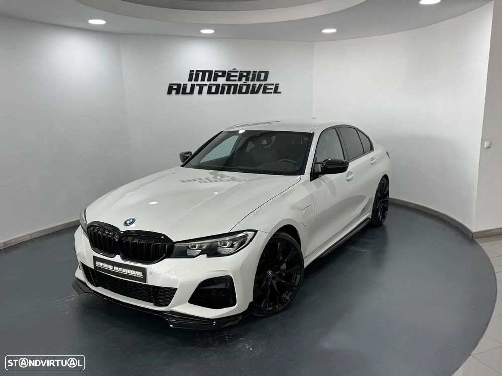 BMW 330 e Pack M Auto - 1