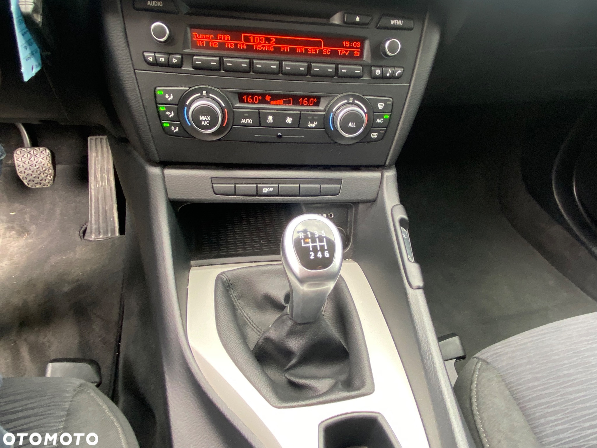 BMW X1 sDrive18i - 13