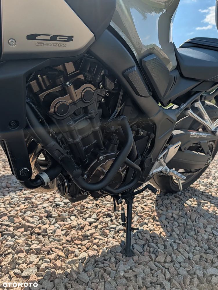 Honda CB - 8