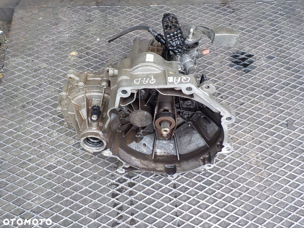 VOLKSWAGEN POLO V 1.0 B SKRZYNIA BIEGÓW QAD - 1