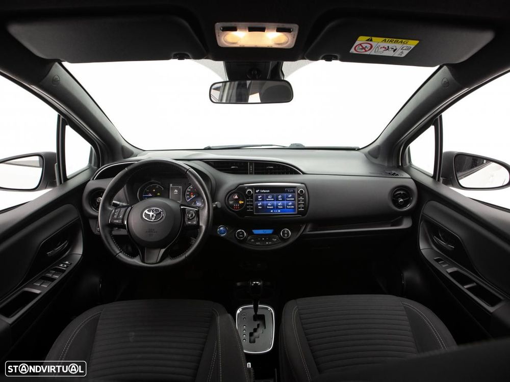 Toyota Yaris 1.5 HSD Square Collec.White - 6