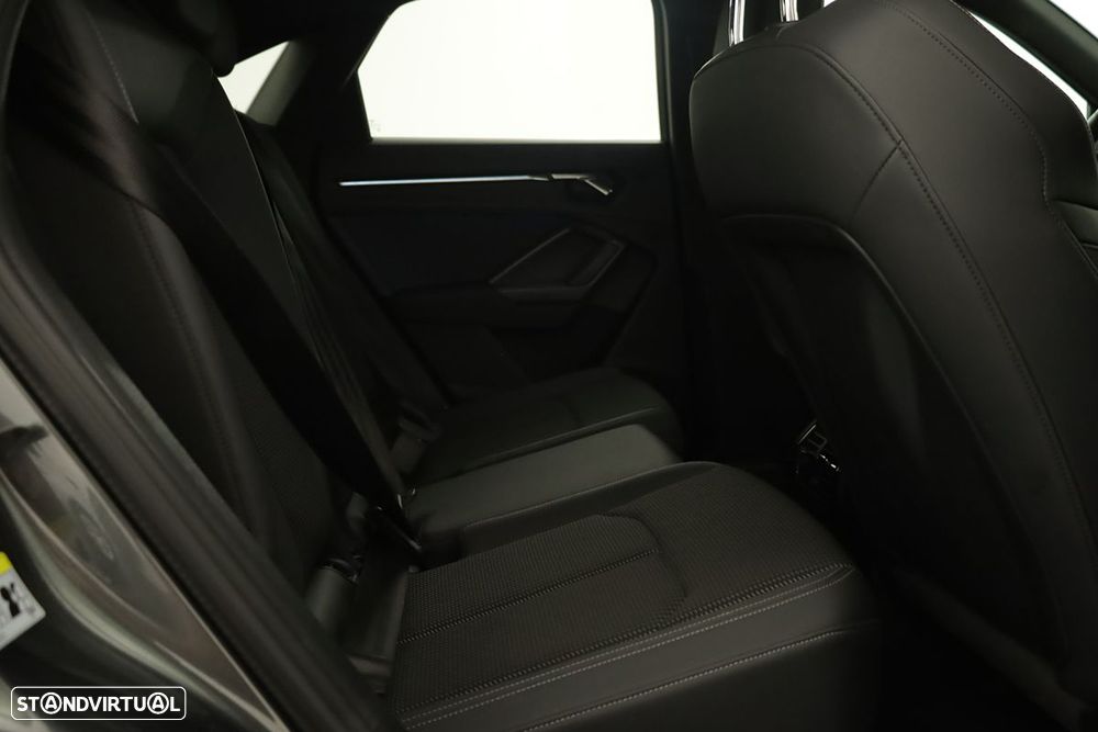 Audi Q3 Sportback 45 TFSIe S line S tronic - 23