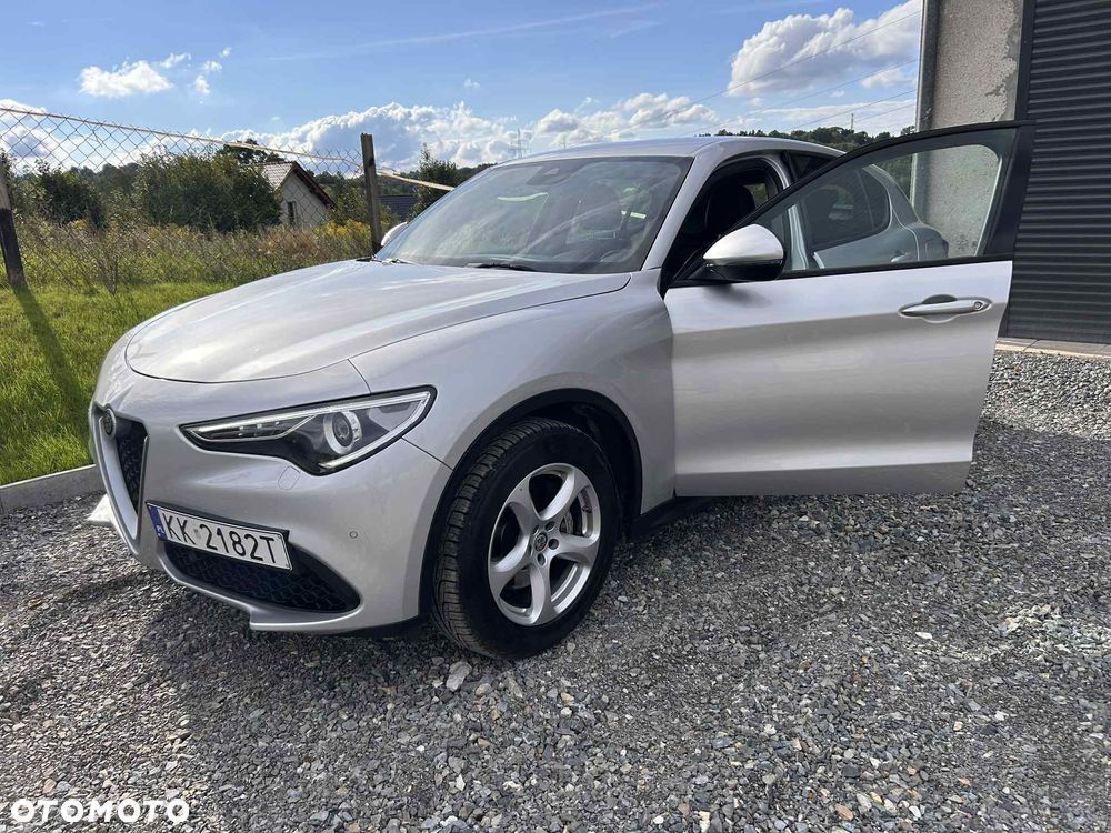 Alfa Romeo Stelvio 2.2 JTDM - 11