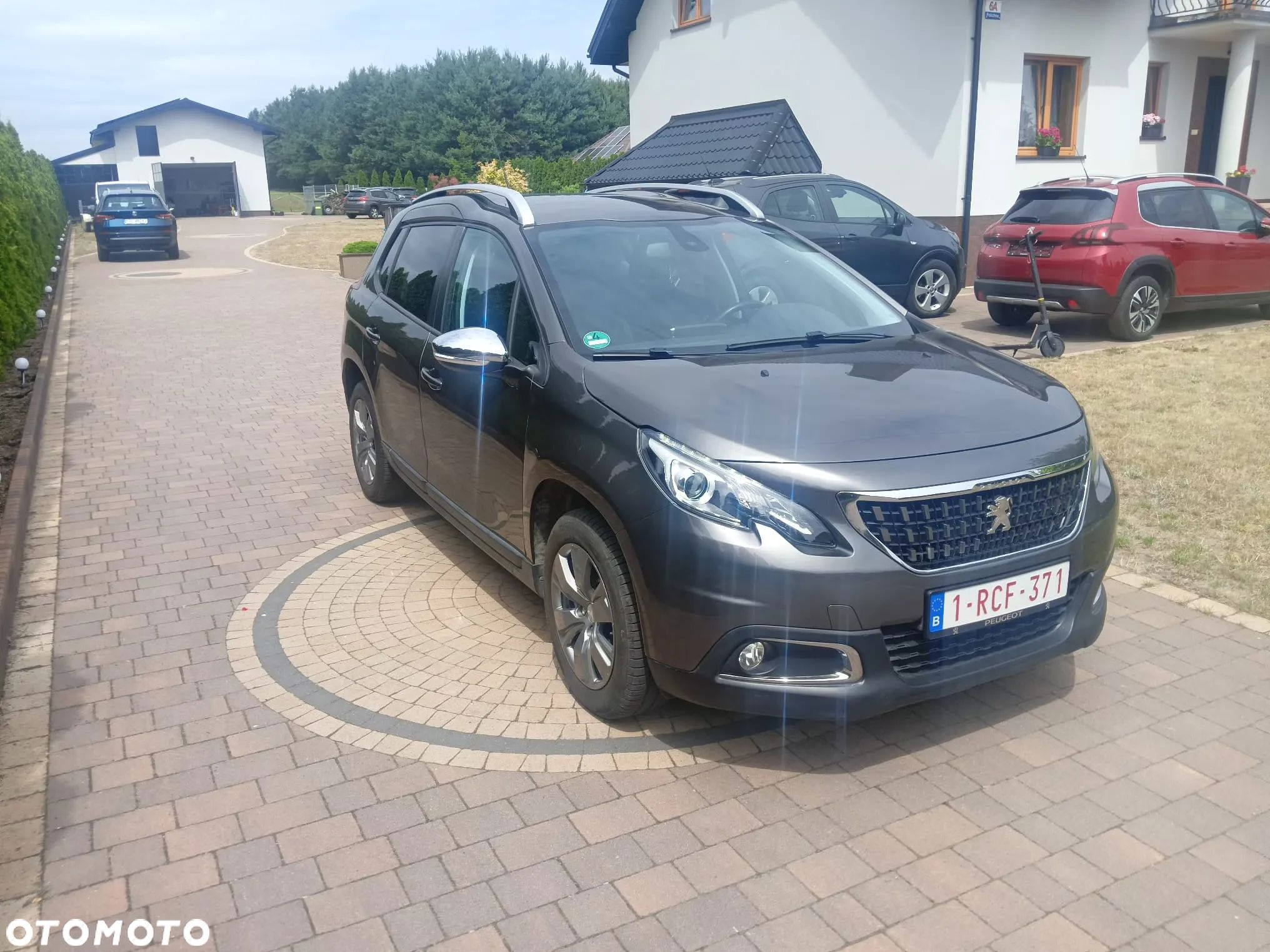 Peugeot 2008 - 1