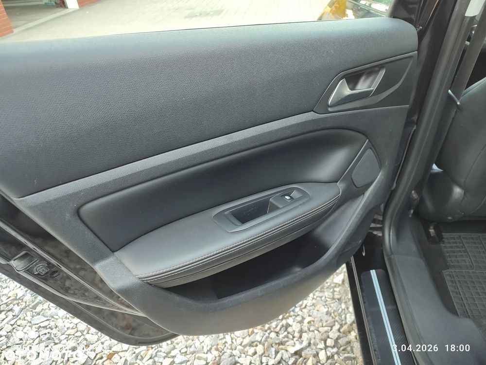 Peugeot 308 BlueHDi 150 Automatik Stop & Start Niveau 2 Business-Line - 25