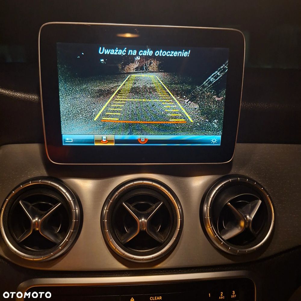 Mercedes-Benz CLA - 26