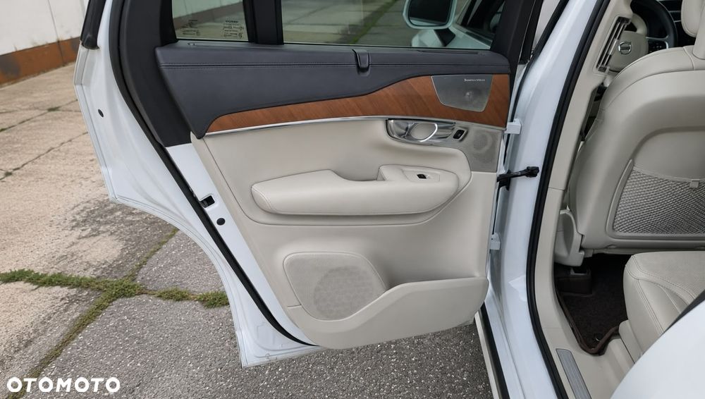 Volvo XC 90 T6 AWD Inscription 7os - 27