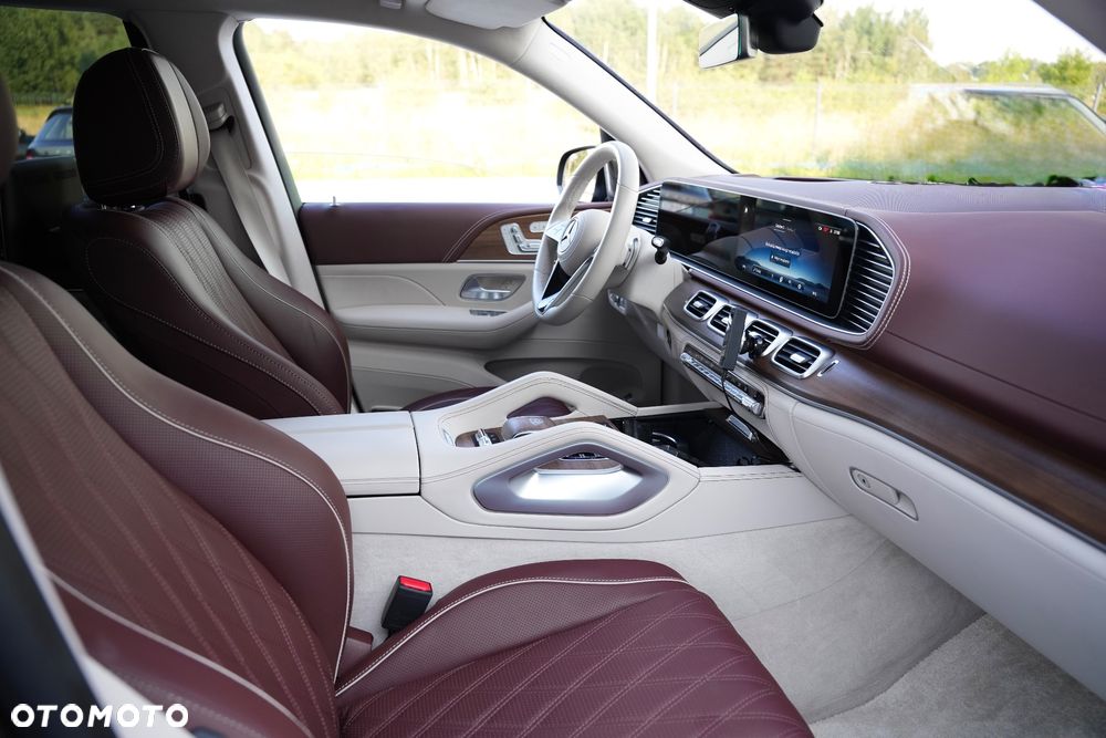 Mercedes-Benz Maybach GLS - 18