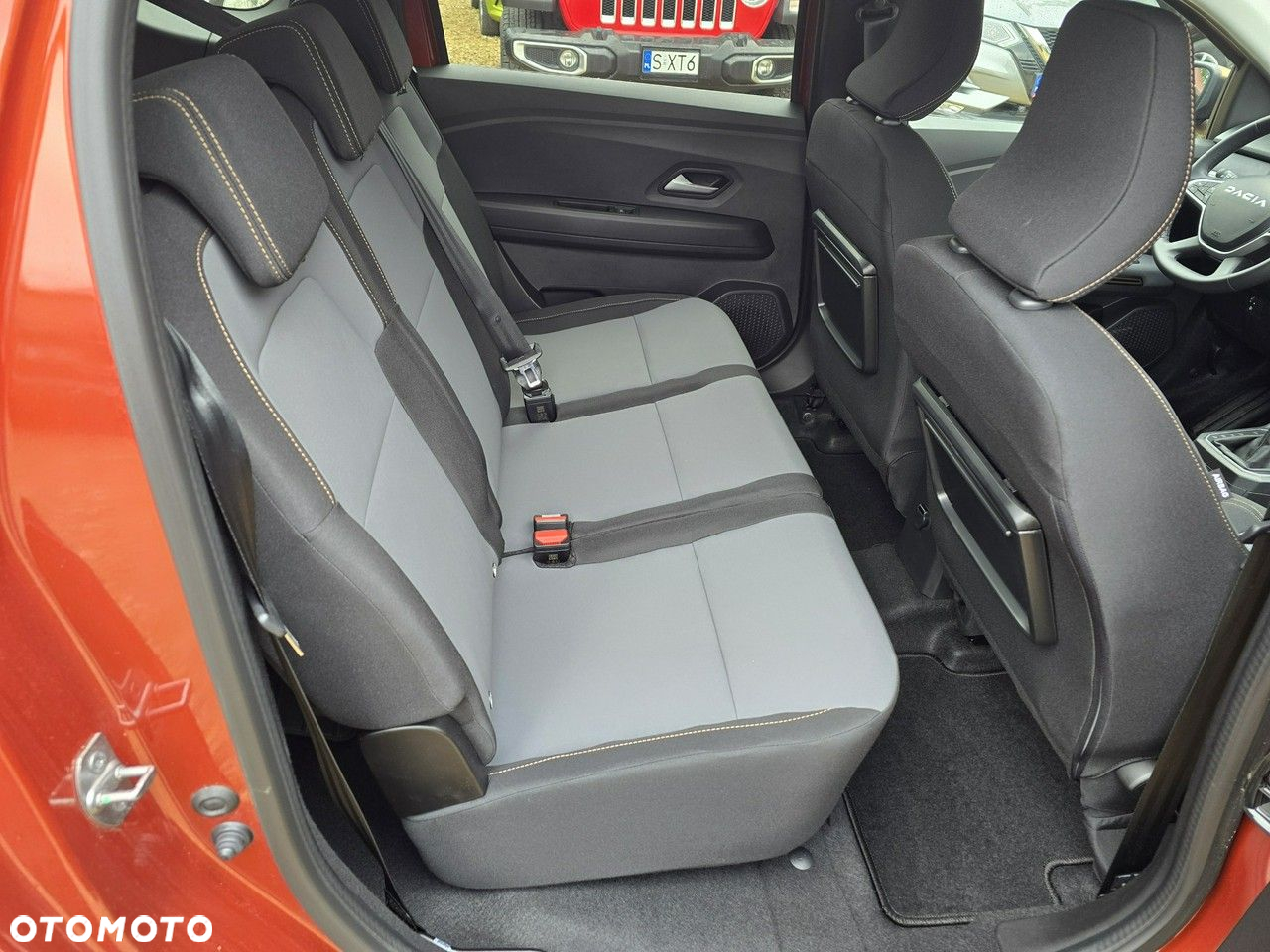 Dacia Jogger 1.6 Full Hybrid 140 Extreme MMT - 11