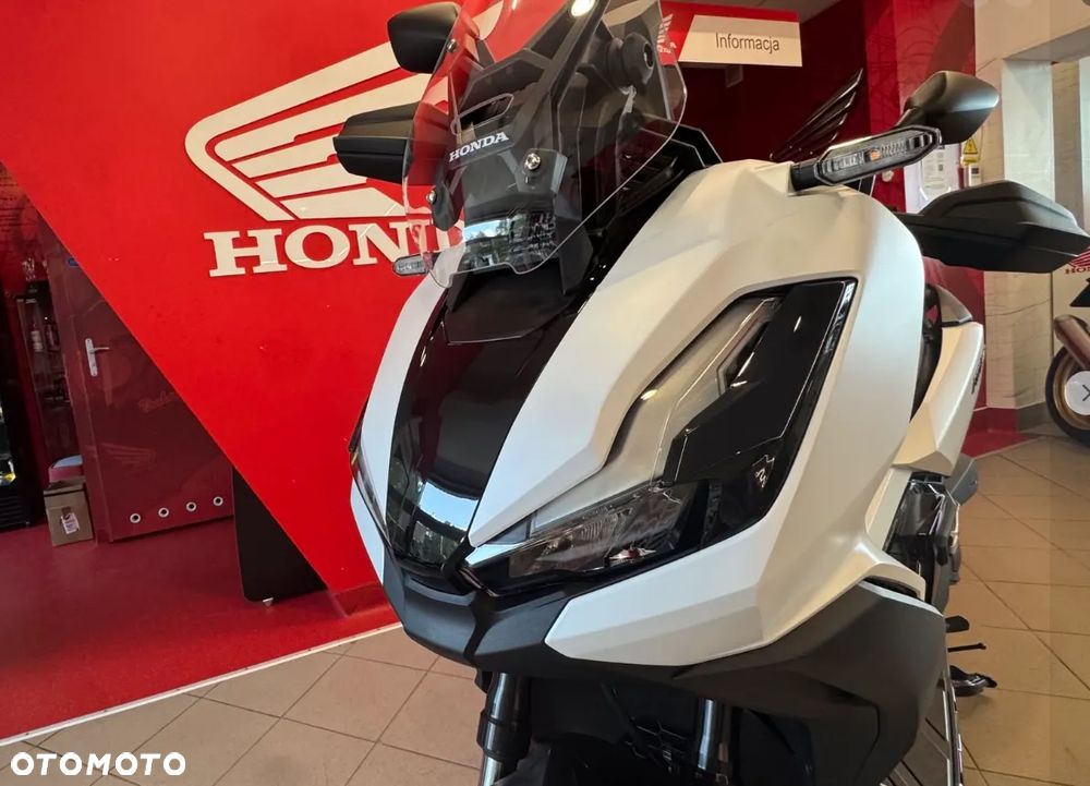 Honda ADV350 - 2
