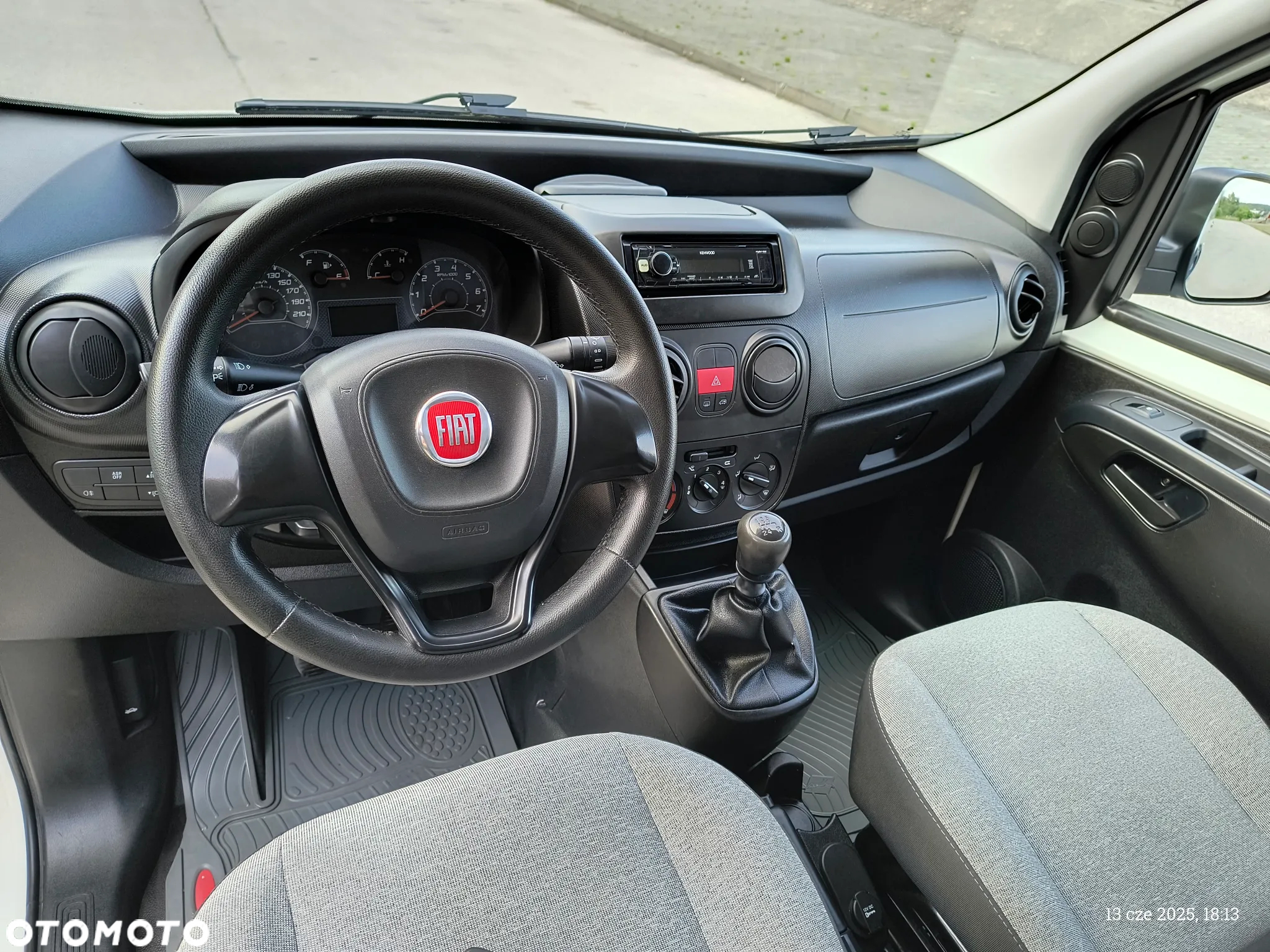 Fiat Fiorino Kombi 1.4 8V Base - 36