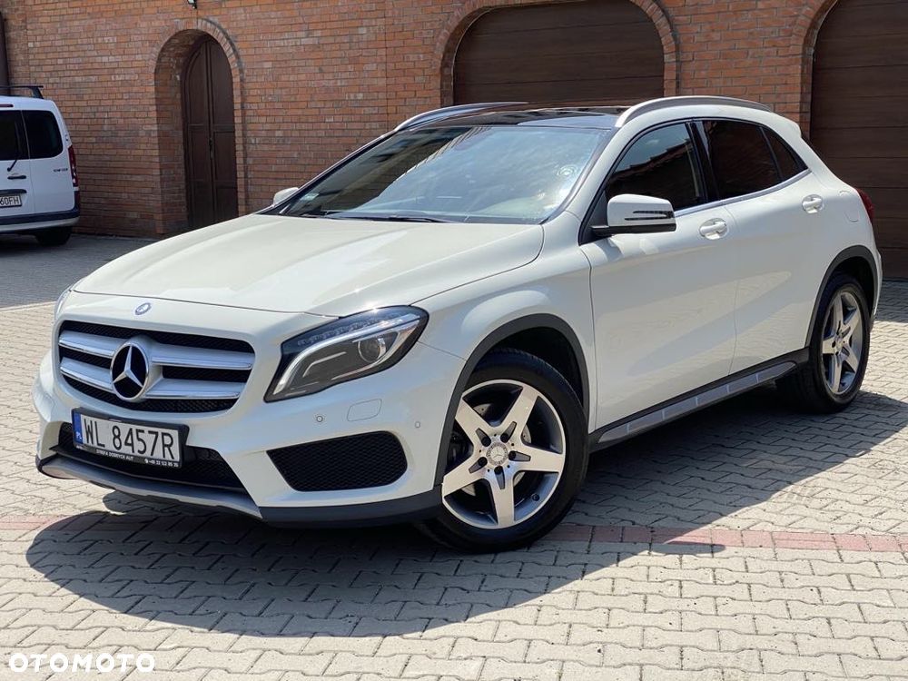 Mercedes-Benz GLA 250 4-Matic AMG Line - 1