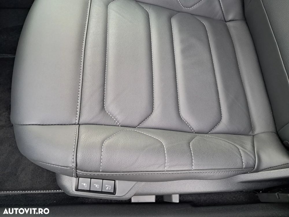 Citroën C4 1.2 PureTech 130 S&S EAT8 MAX - 12