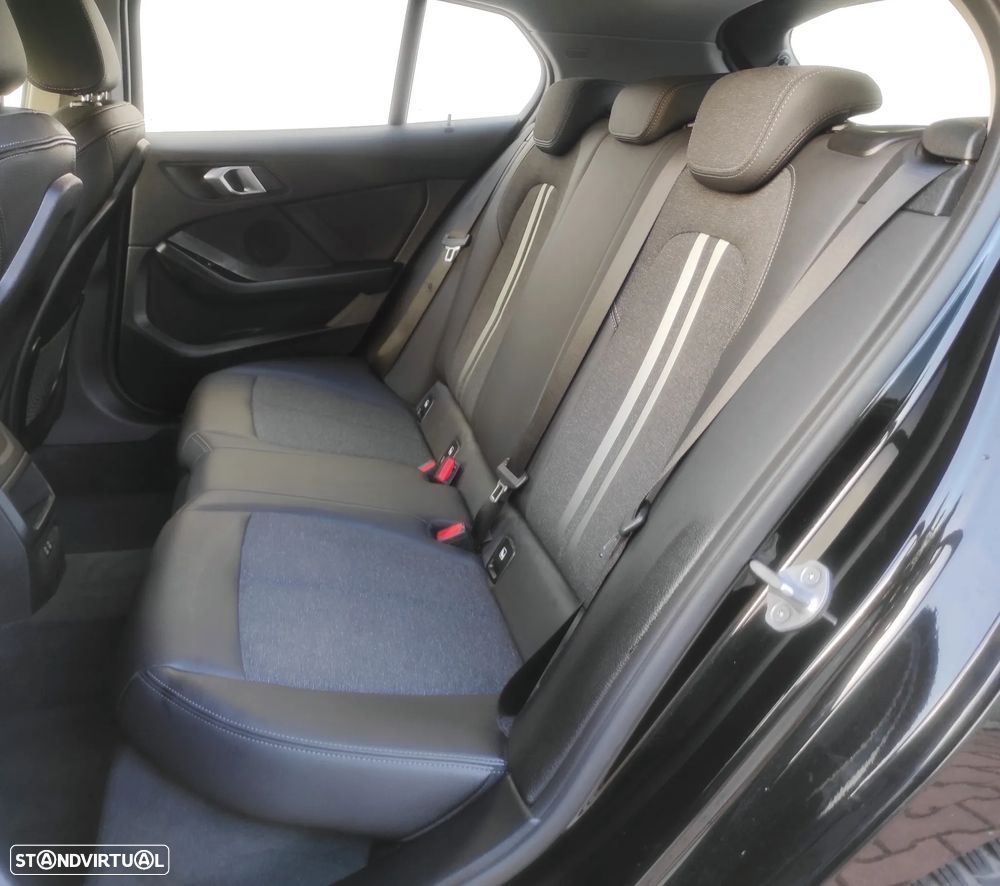 BMW 116 d Aut. Sport Line - 23