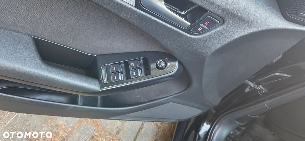 Audi A4 Avant 2.0 TDI DPF Attraction - 6