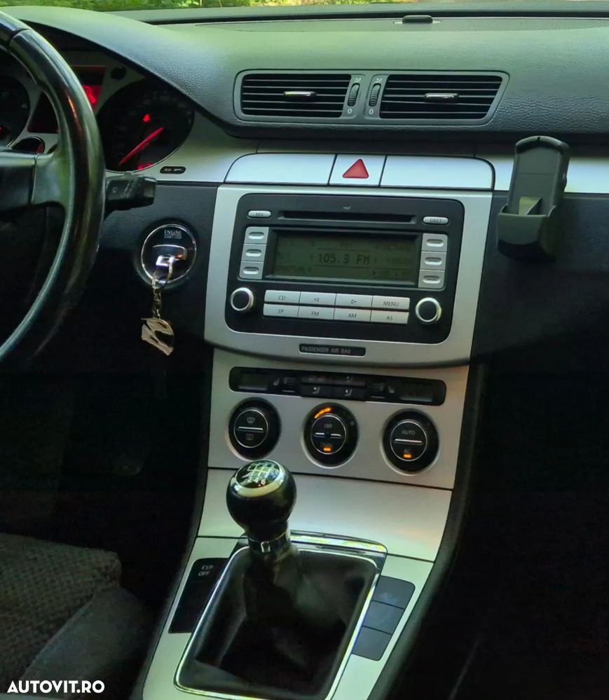 Volkswagen Passat - 19