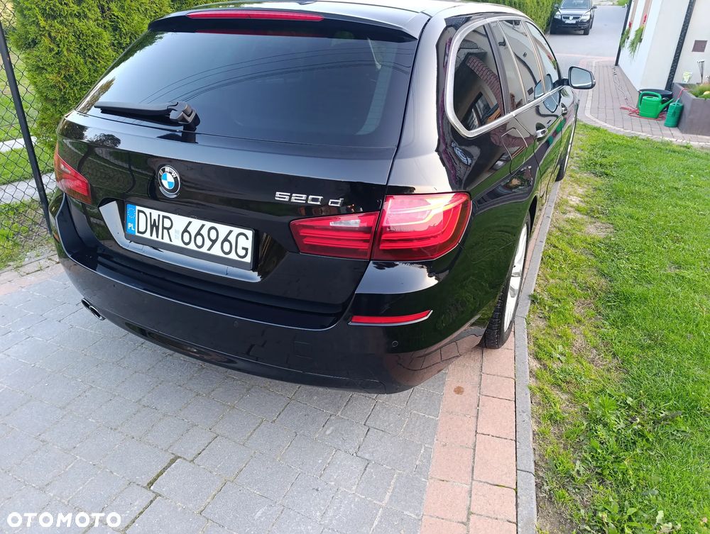 BMW Seria 5 520d M Sport Edition - 11