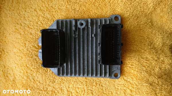 ECU Sterownik silnika Zafira 1.8 Z18XE Spr GWARANC