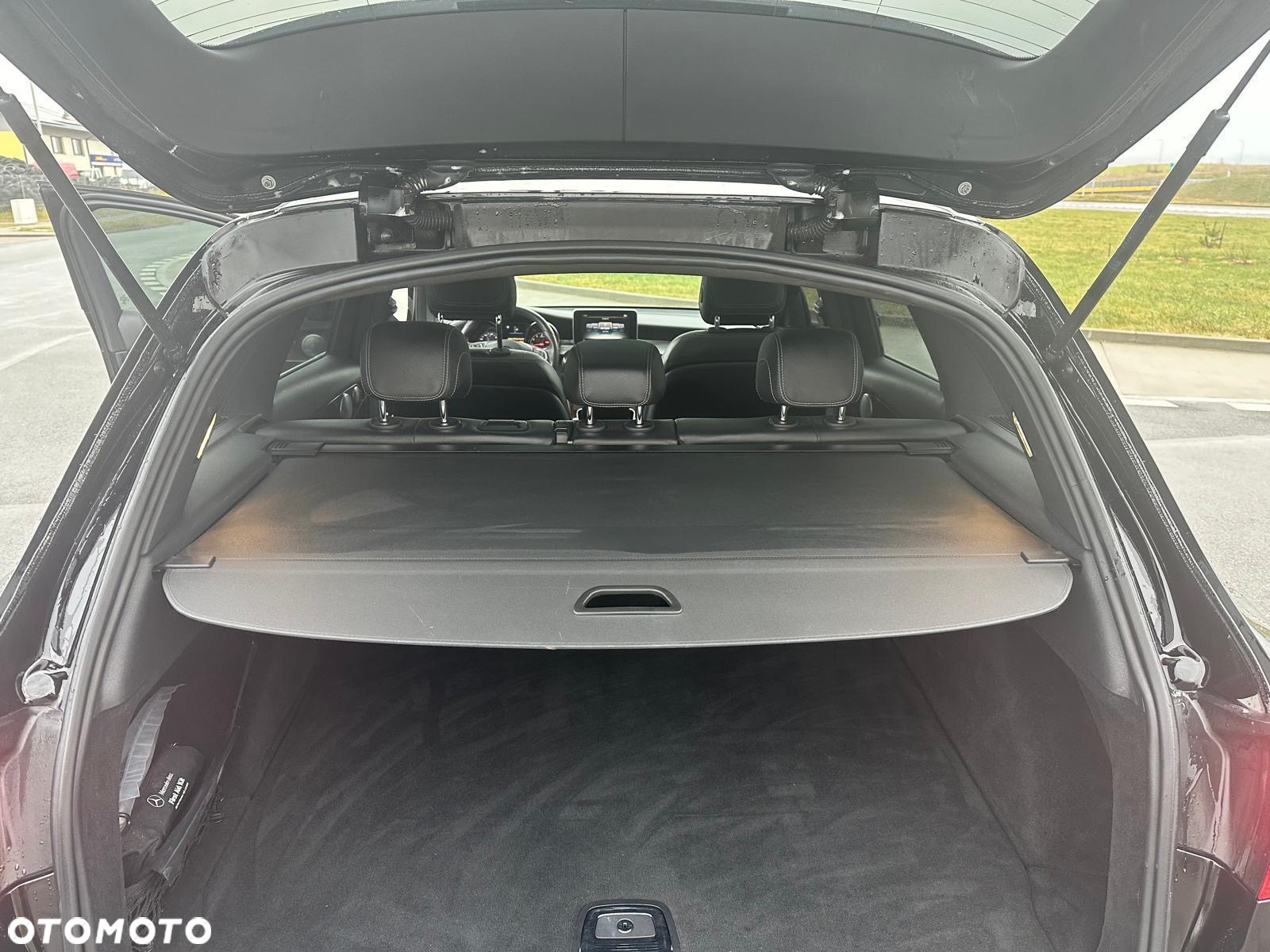 Mercedes-Benz GLC 300 Coupe 4Matic 9G-TRONIC - 23