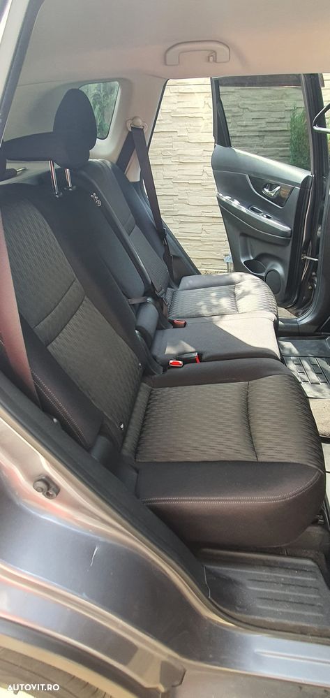 Nissan X-Trail 2.0 dCi ALL-MODE 4x4i Xtronic N-Connecta - 8