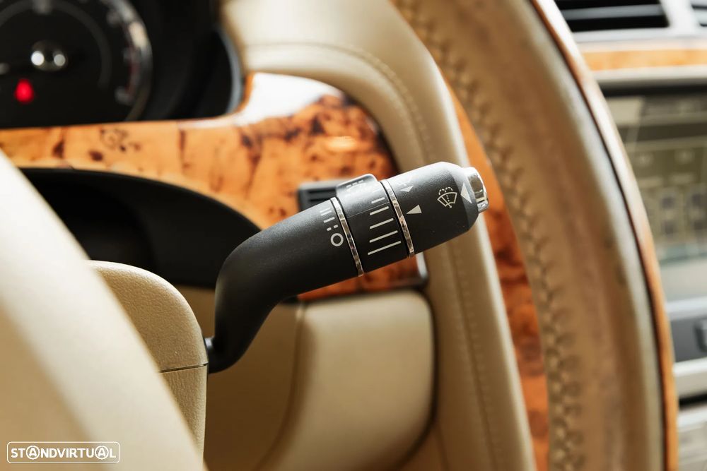 Jaguar XK XK8 Coupe - 25