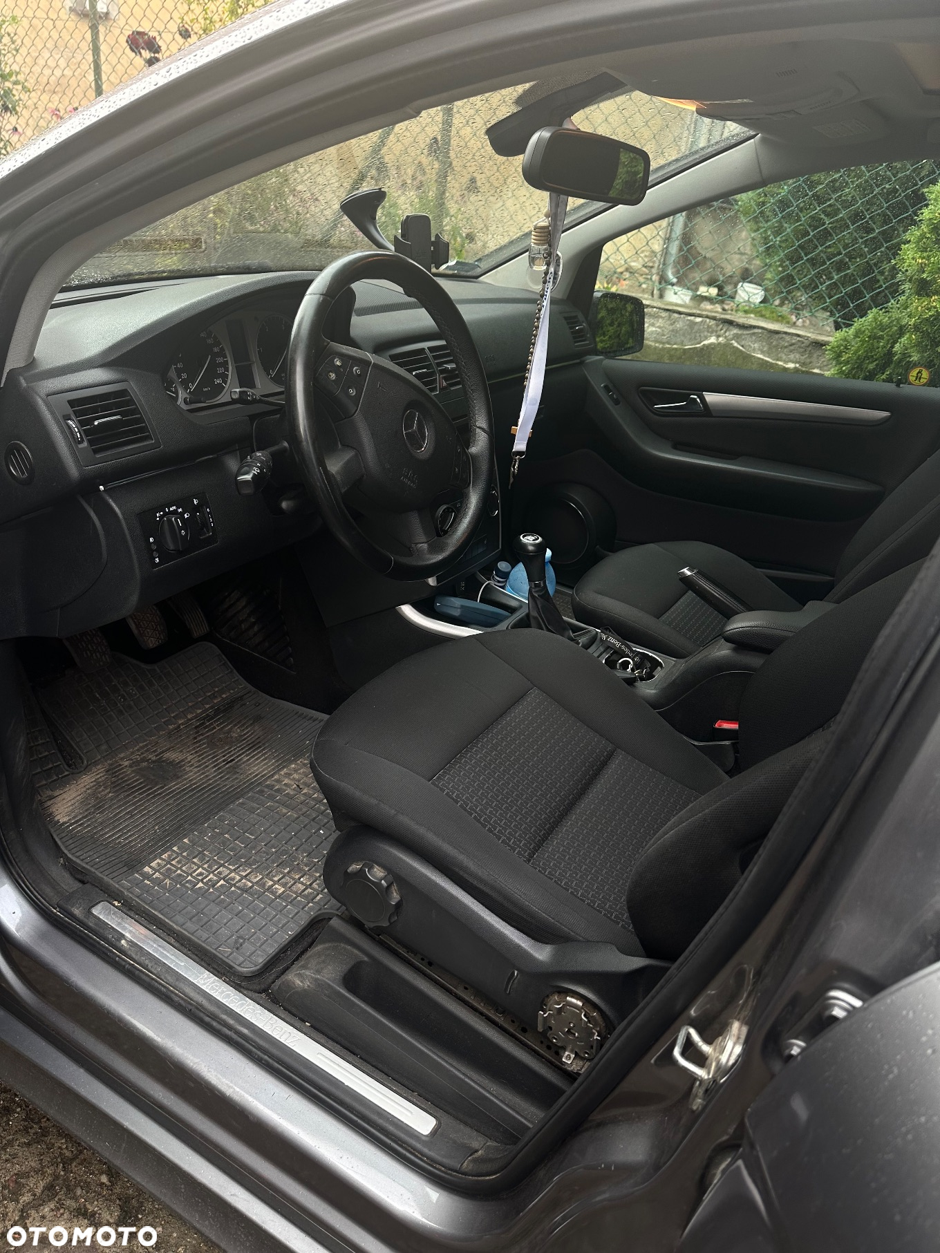 Mercedes-Benz Klasa B 200 CDI - 18