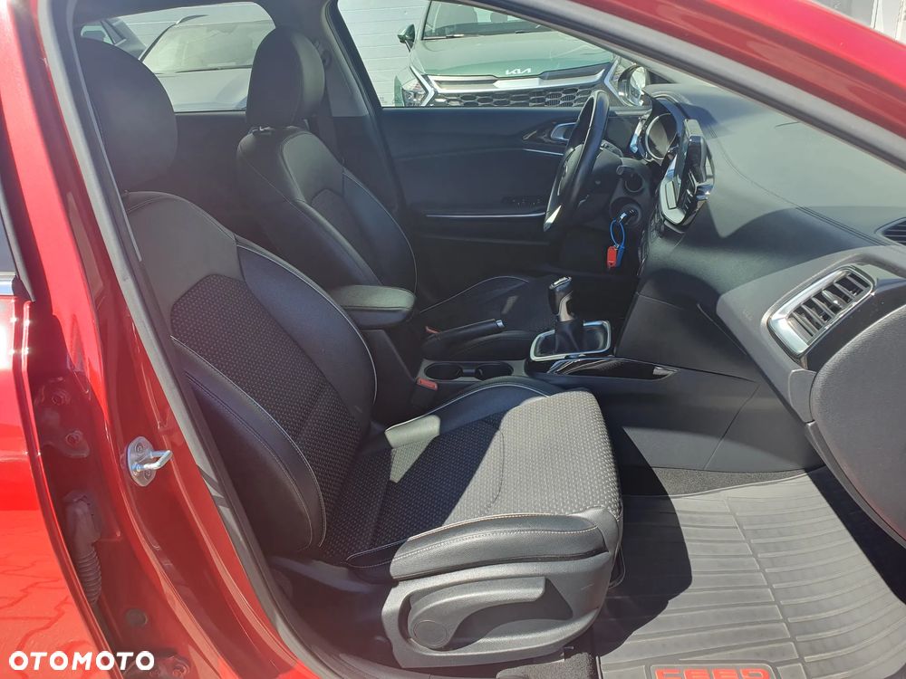 Kia Ceed 1.4 T-GDI L - 27