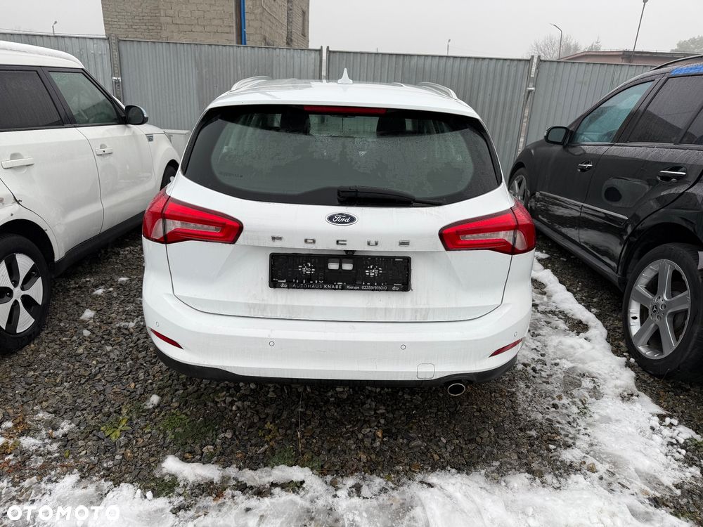 Ford Focus 1.5 EcoBlue Start-Stopp-System TITANIUM STYLE - 4