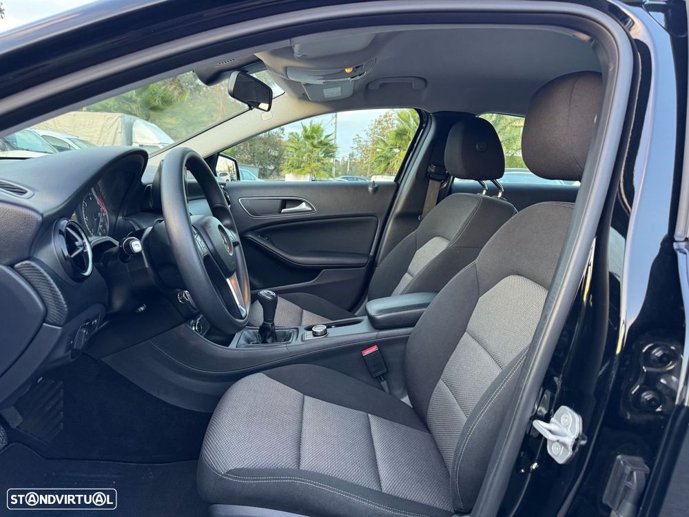 Mercedes-Benz A 180 - 20