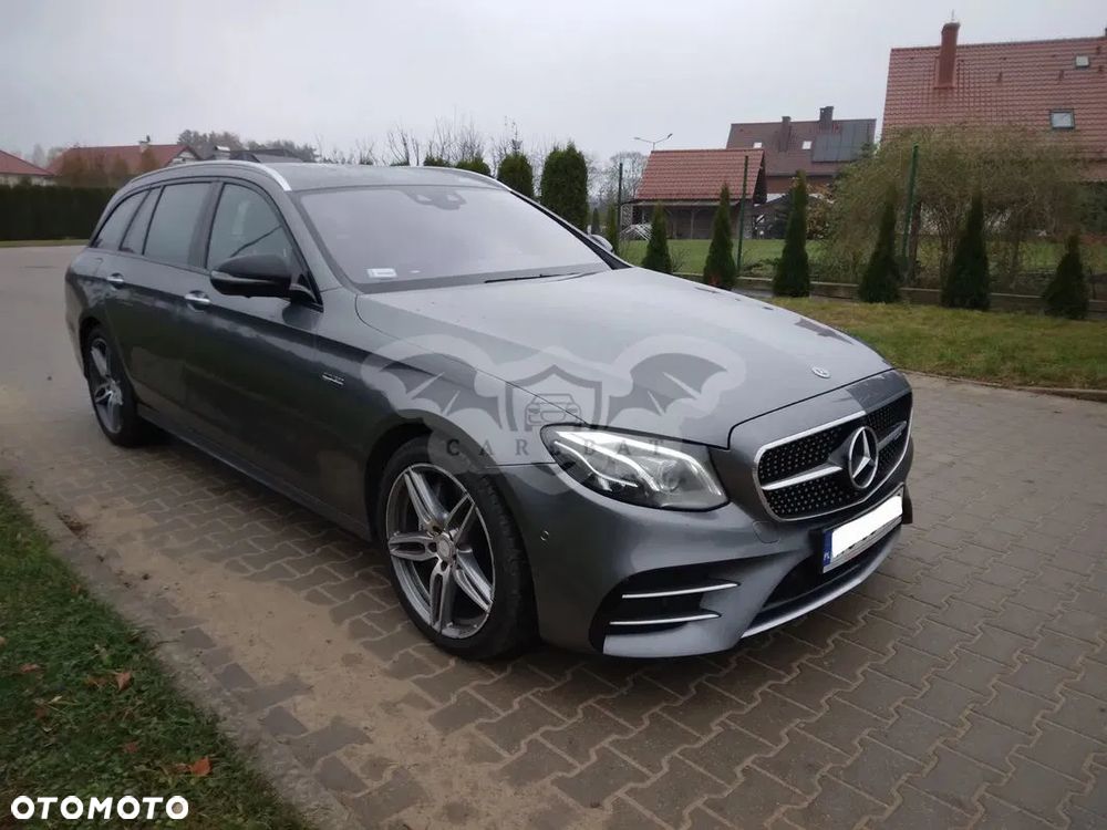 Mercedes-Benz Klasa E - 1